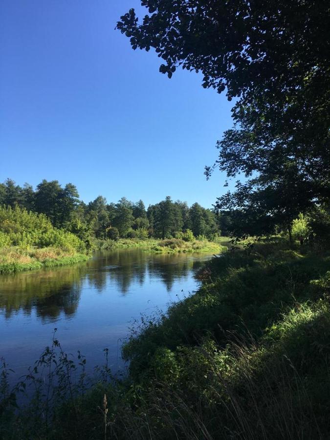 Domek Pod Trzema Kuropatwami Ily Kolo Urli Bagian luar foto